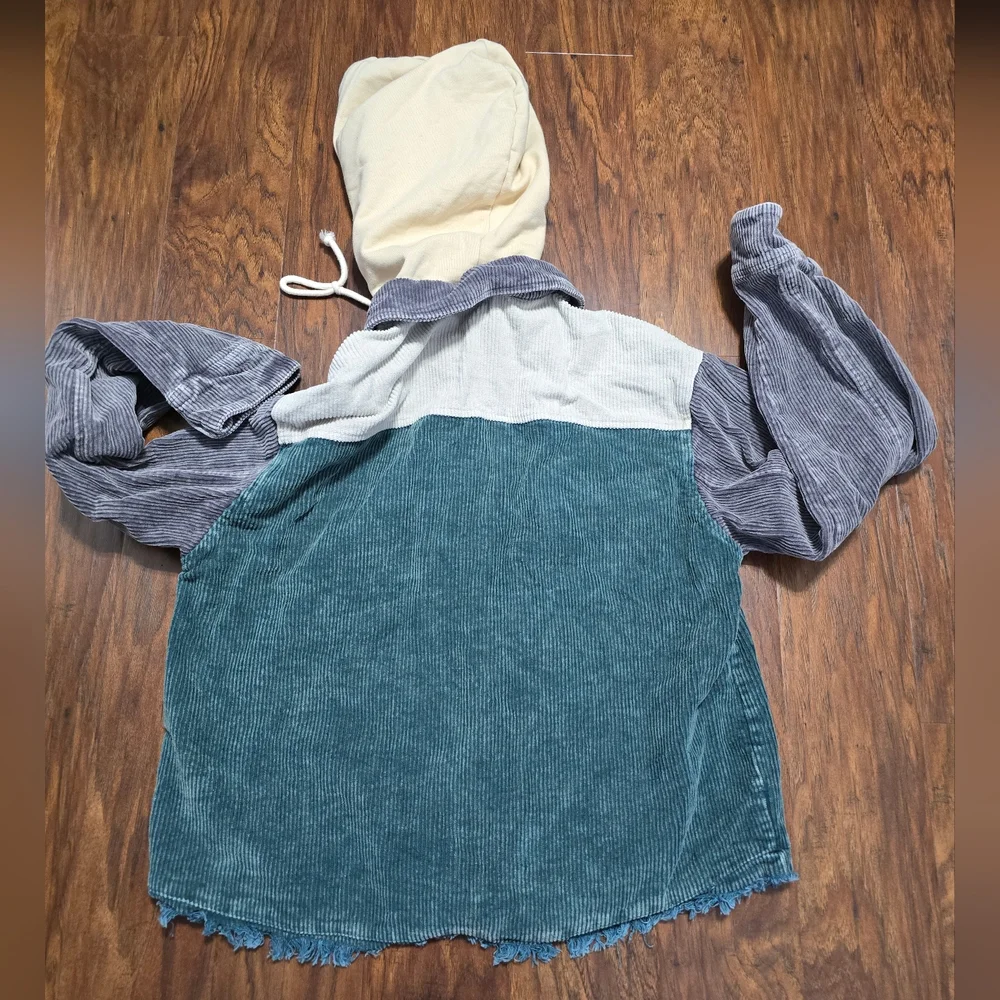 Colorblock Shacket - Picture 3 of 7